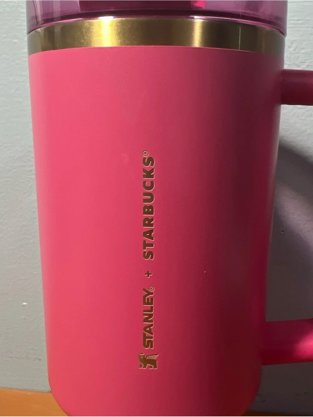 NEW Starbucks Exclusive 2024 Berry Pink Glitter Stanley Tumbler (40 oz.) - Picture 2 of 6